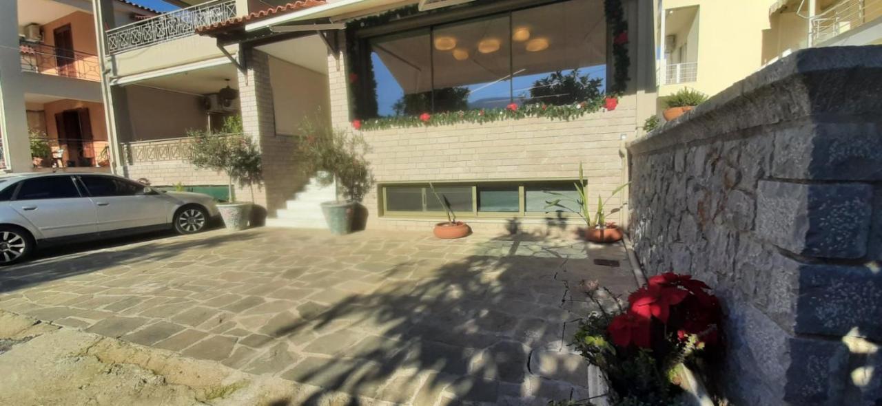 Sandy'S Superior Suite Epidaurus Exterior photo